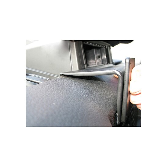 Bild 3 - Brodit ProClip fr VW Crafter, ab Bj. 2017 bis 2024 + Brodit ProClip fr MAN TGE, ab Bj. 2018 bis 2024 Position: Rechts vom Lenkrad, ber der linken Lftung