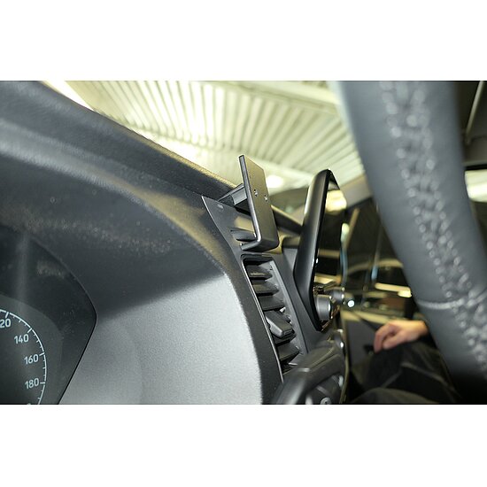 Bild 6 - Brodit ProClip fr Ford Tourneo Custom, ab Bj. 2019 bis 2023 + Brodit ProClip fr Ford Transit, ab Bj. 2020 bis 2024 + Brodit ProClip fr Ford Transit Custom, ab Bj. 2018 bis 2023 Position: Rechts vom Lenkrad, oberhalb der linken Lftung